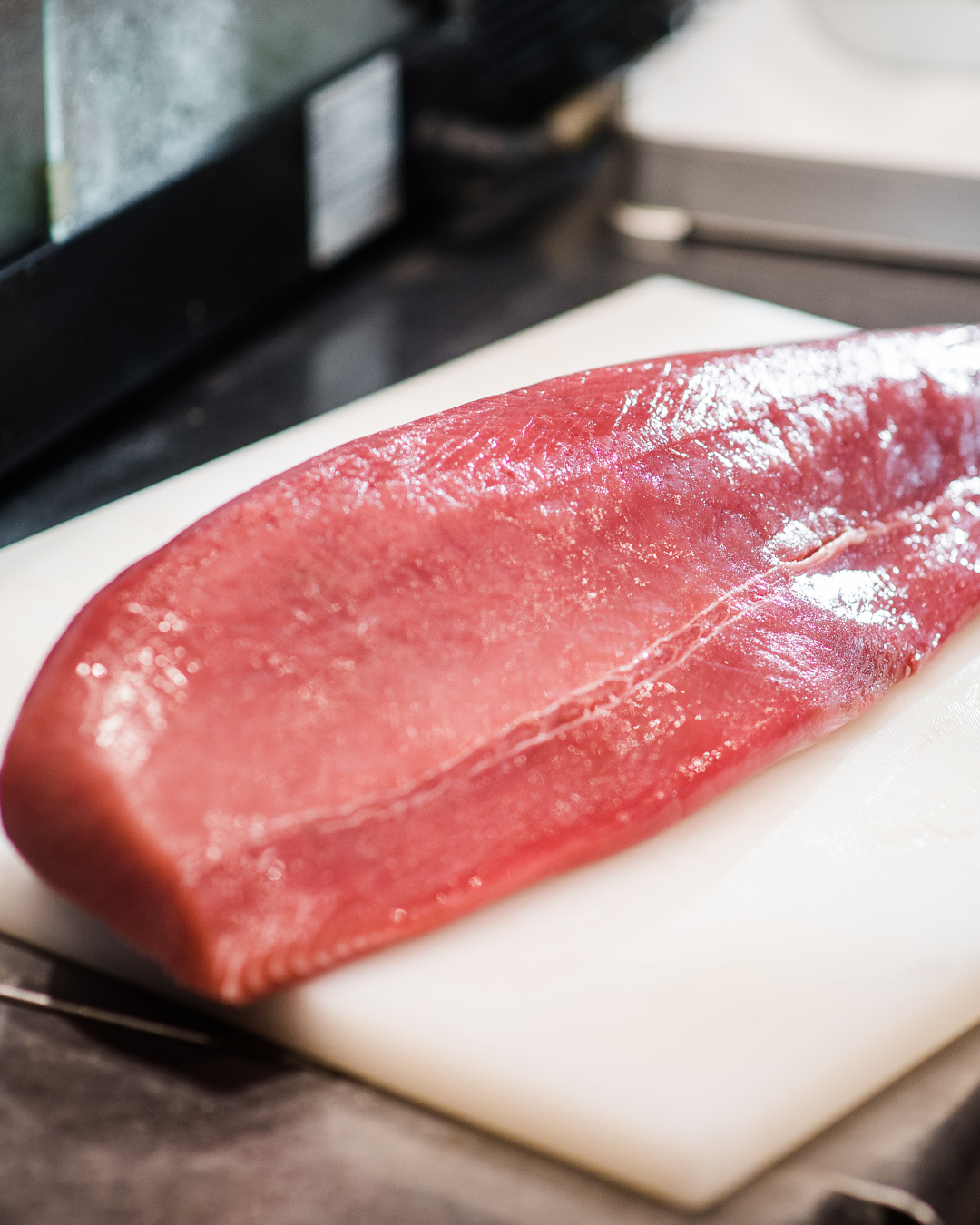 Fresh Yellowfin Tuna Loin (Maguro) – 1 Pc (Estimated 5kg)