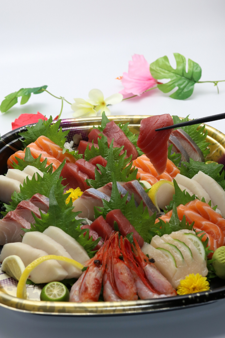 Fresh Sashimi Platter (42 Slices)